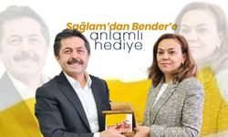 Sağlam'dan Bender'e Anlamlı Hediye