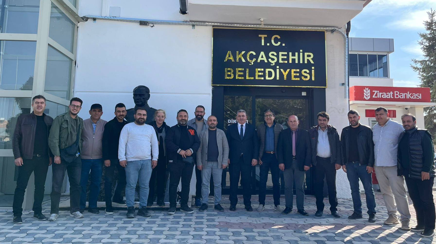 576304411 122237038544177094 2438924272296531960 N